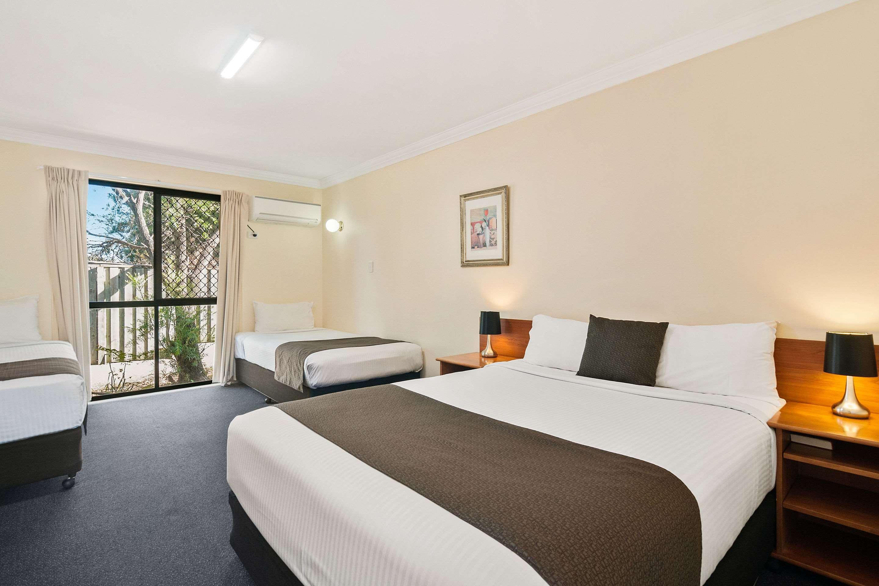 לוגנלי Econo Lodge Waterford מראה חיצוני תמונה
