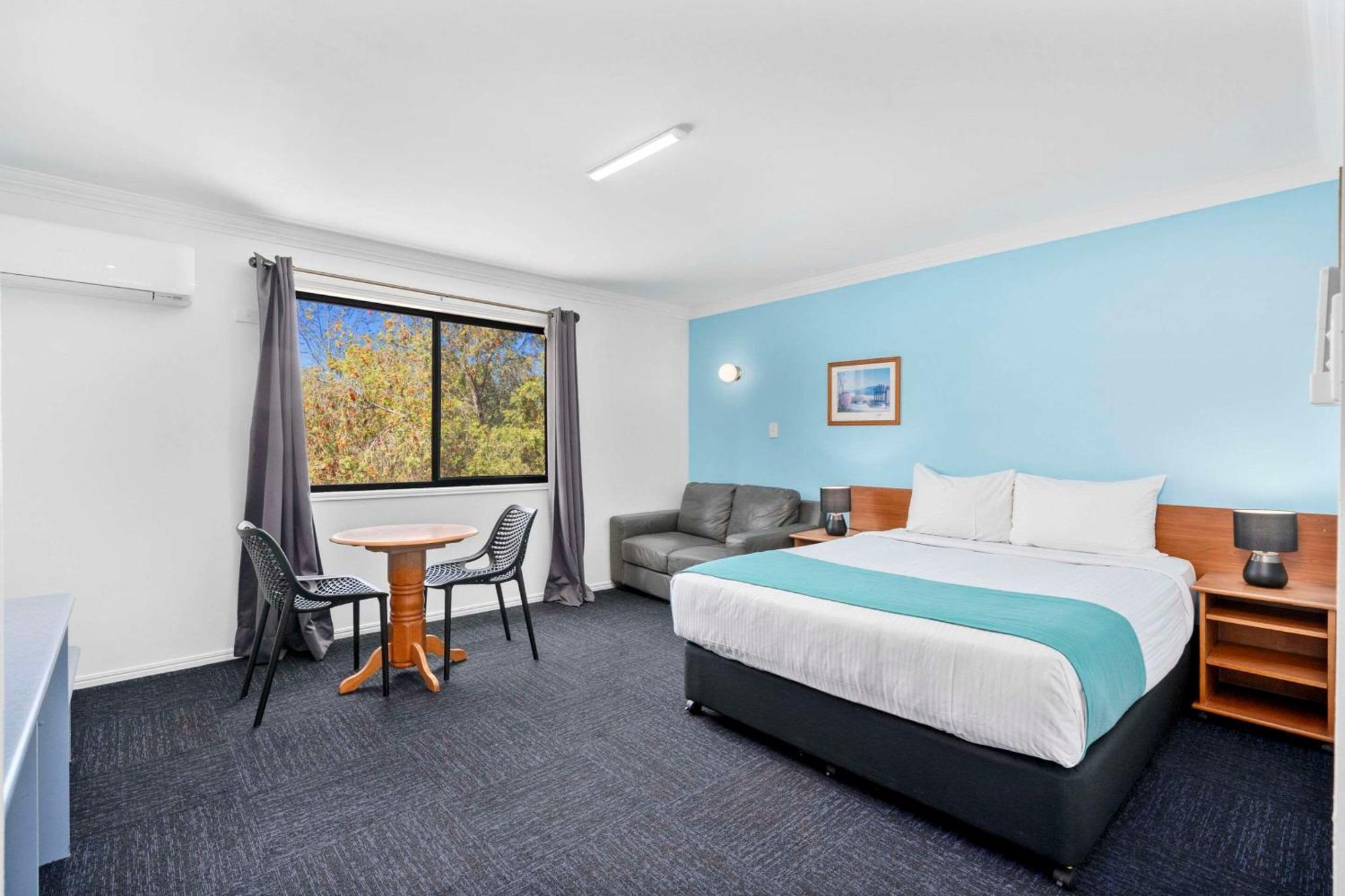 לוגנלי Econo Lodge Waterford מראה חיצוני תמונה