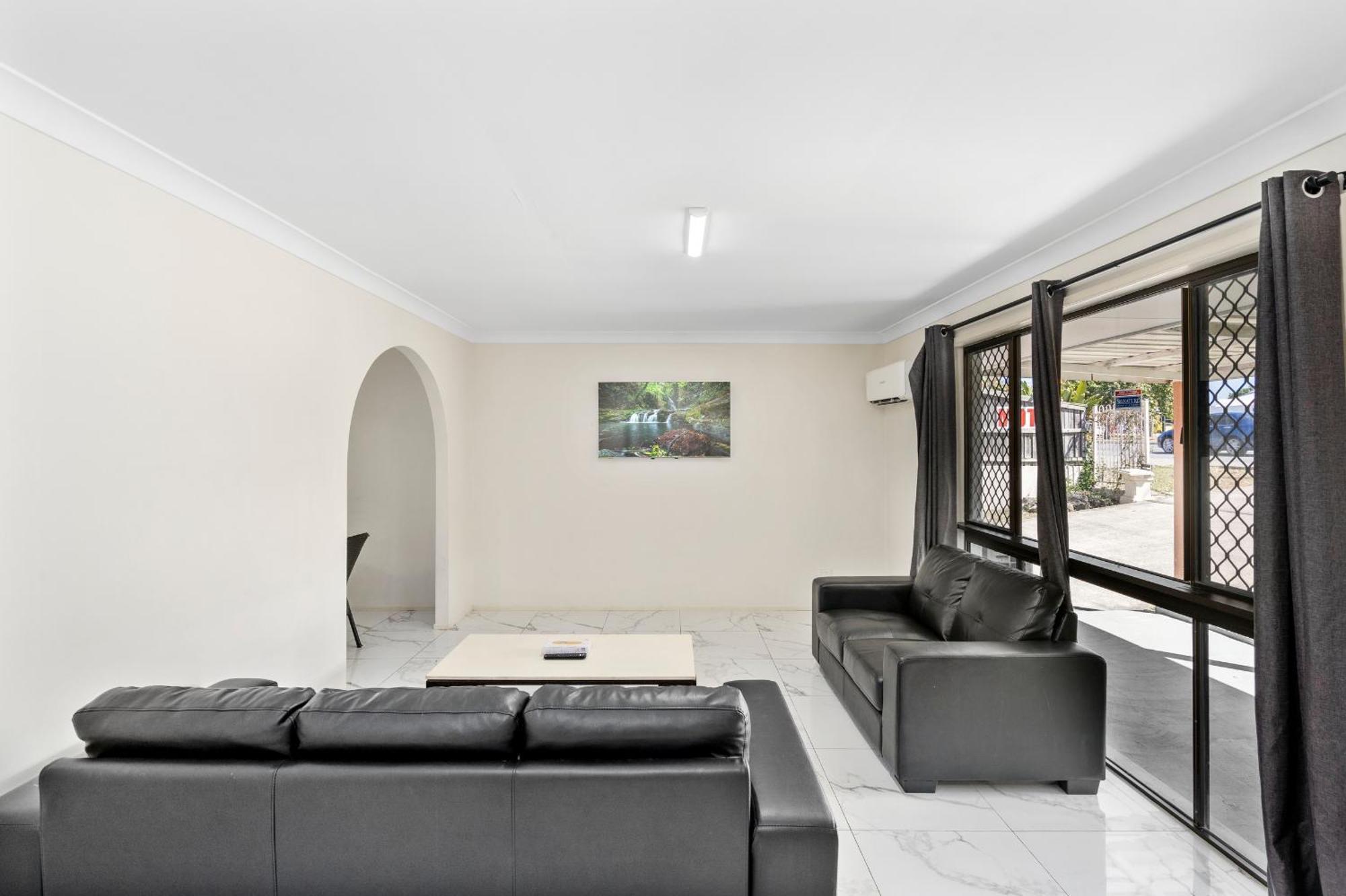 לוגנלי Econo Lodge Waterford מראה חיצוני תמונה