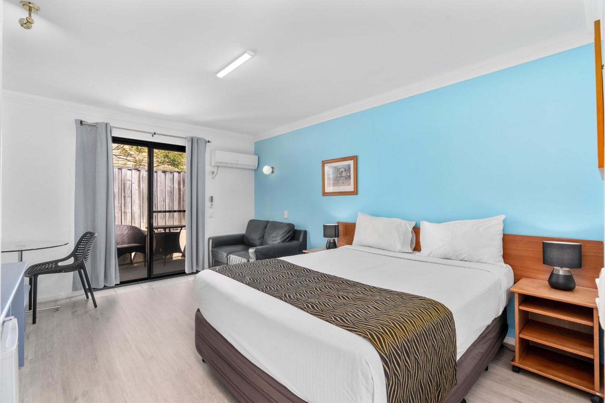 לוגנלי Econo Lodge Waterford מראה חיצוני תמונה